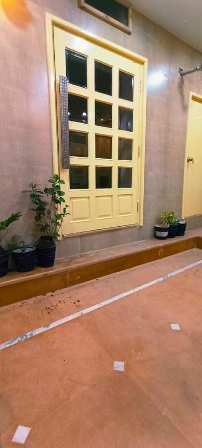 ホテル Hinduja Haveli Gulab Sagar ジョードプル エクステリア 写真