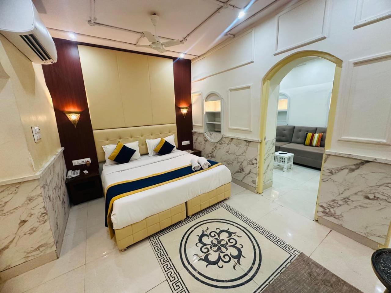 ホテル Hinduja Haveli Gulab Sagar ジョードプル エクステリア 写真